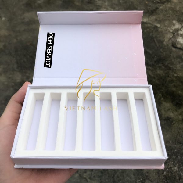 Own-private-label-eyelash-packaging-of-Vietnam-Lash