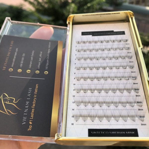 A-premium-package-of-eyelash-from-Vietnam-Lash