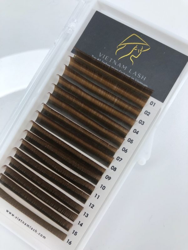 Vietnam-Lash-review-Strip-lashes