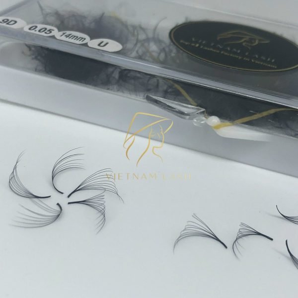 High-quality-premade-volume-lashes