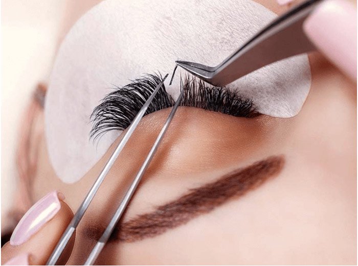 How To Have The Most Natural Look With Eyelashes