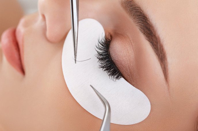 You need to be a well-trained lash artist before establishing your lash business