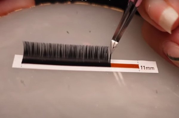 How to make lash spikes by dipping method