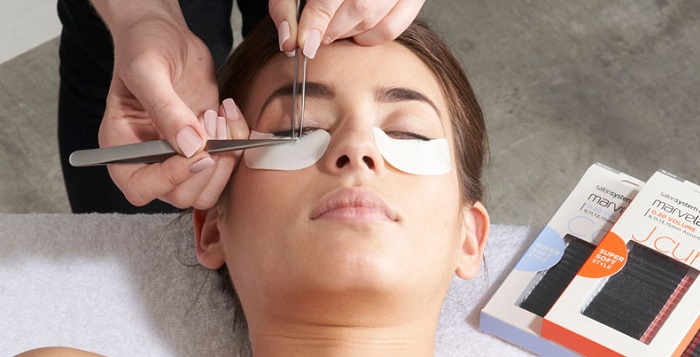 A step one eyelash trimming at a salon