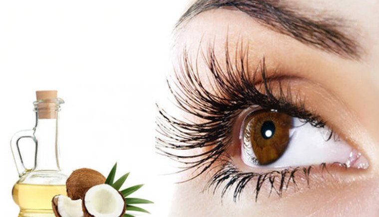 Coconut oil helps to improve lashes health