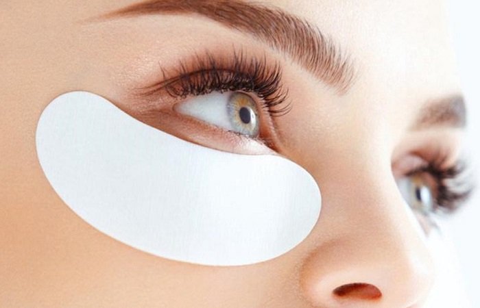 Lint-free eye pad for lash extension
