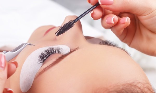 Make sure you use right tool to brush eyelash extensions