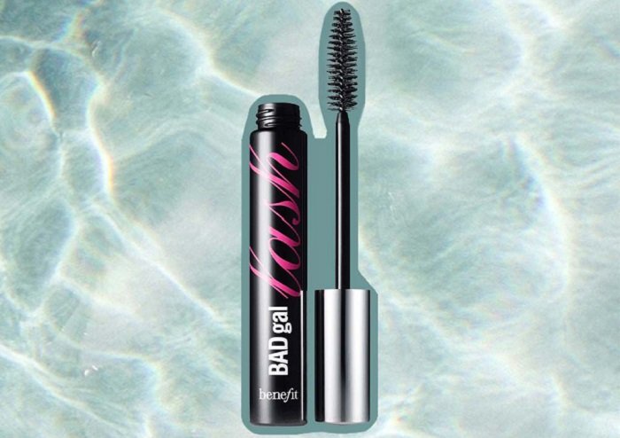 Water-based mascara is a perfect option for people with sensitive skin and eyes.