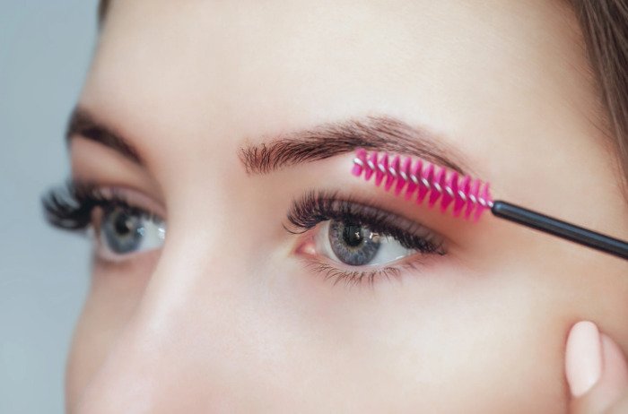 Brush the lashes regularly to enhance lash beauty and longevity