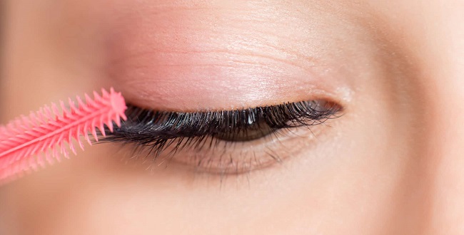 Developing the habit of brushing your lashes after washing your face helps to make the lashes more durable