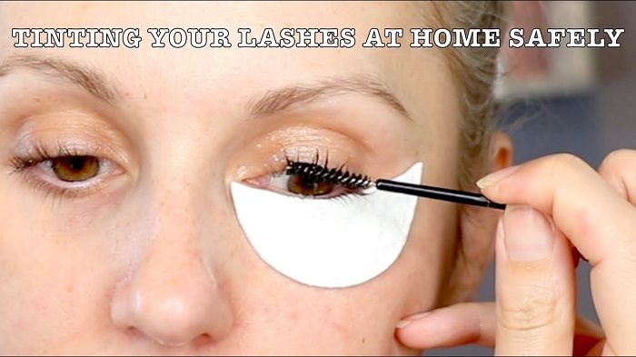 Eyelash tinting at home