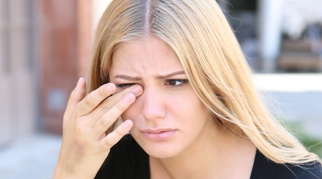 Rubbing your eyes can create gaps in eyelash extension