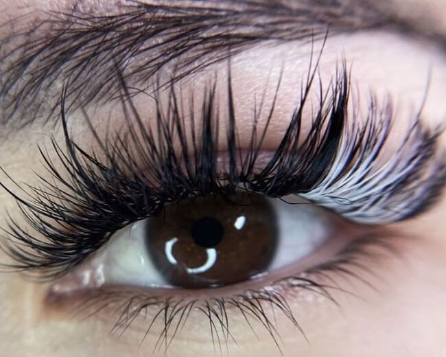 white eyelashes refer to eyelashes that have lost their natural pigmentation and have turned white or colorless