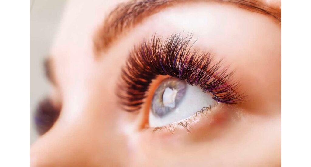 Lash extensions Seattle? What can be better than all that?! Keep scrolling, beauties!