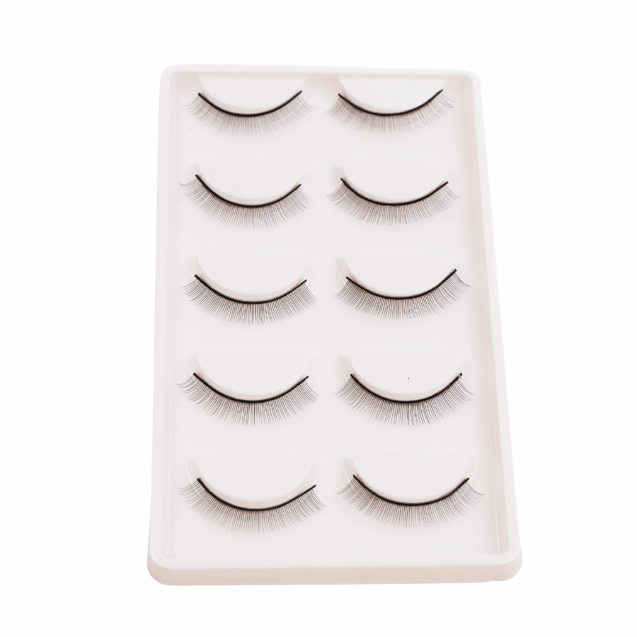 5 pairs of practice lashes per tray