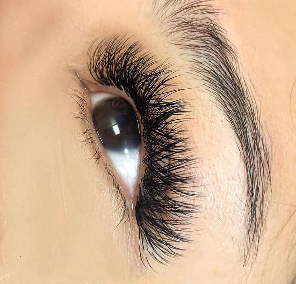 YY lashes