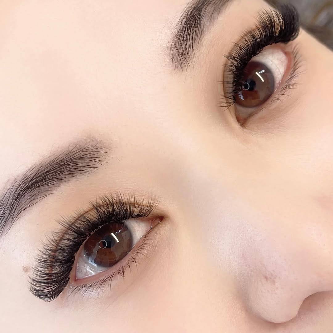 6d eyelash extensions 1